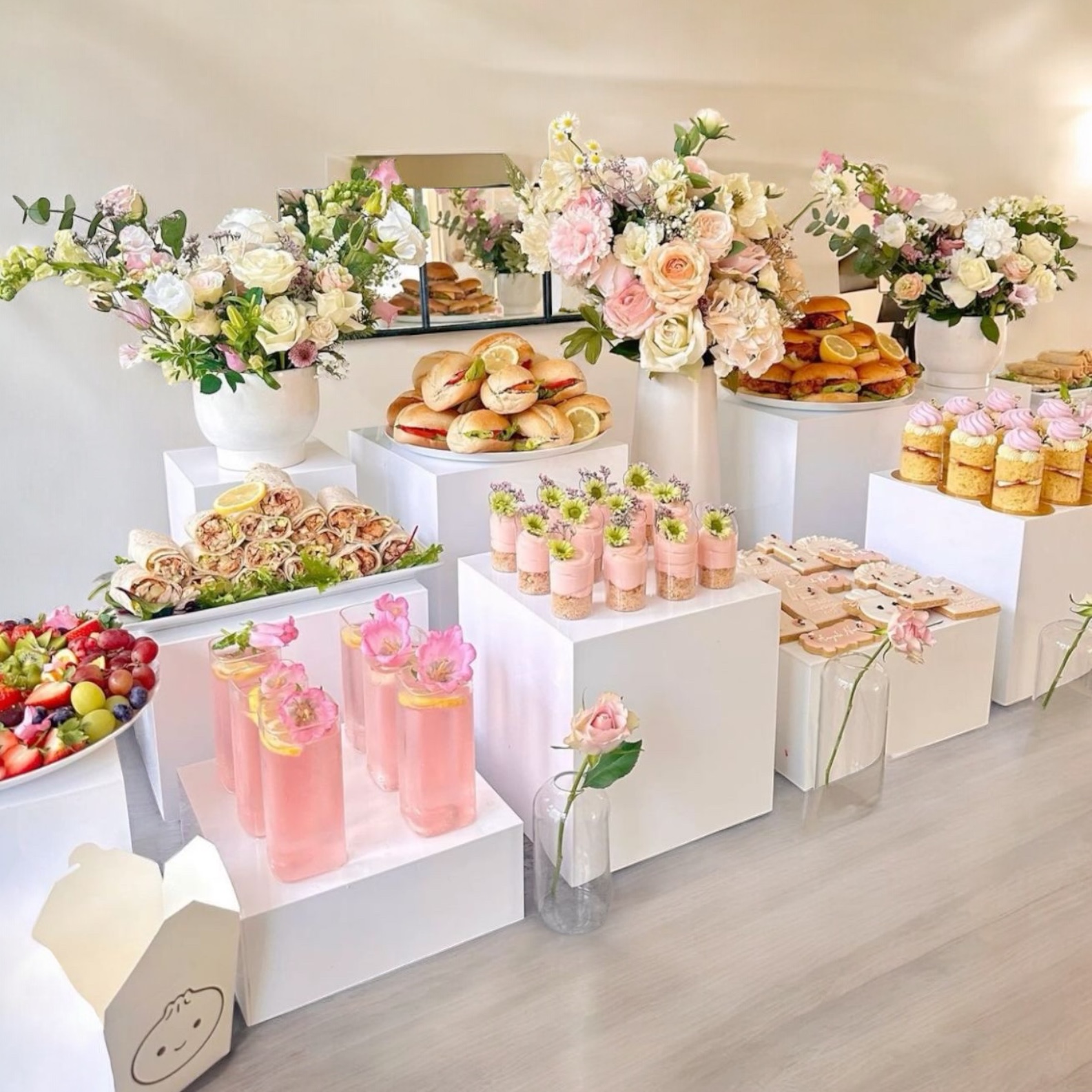 WHITE ACRYLIC TABLE FOOD RISER